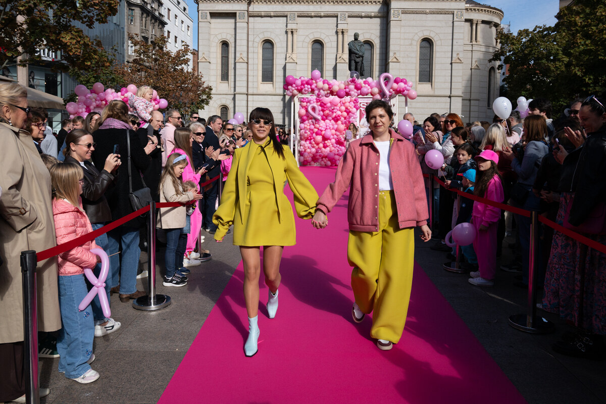 story pink, story pink revija