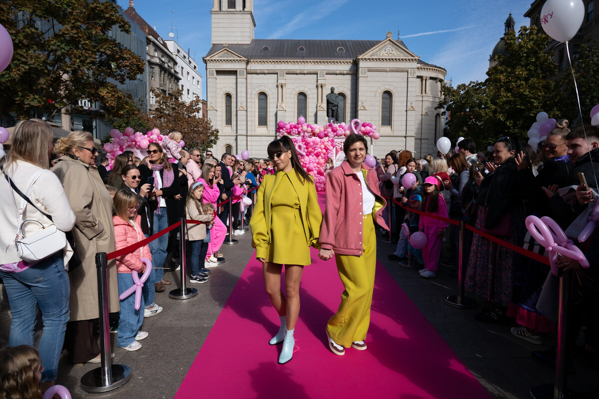 story pink, story pink revija
