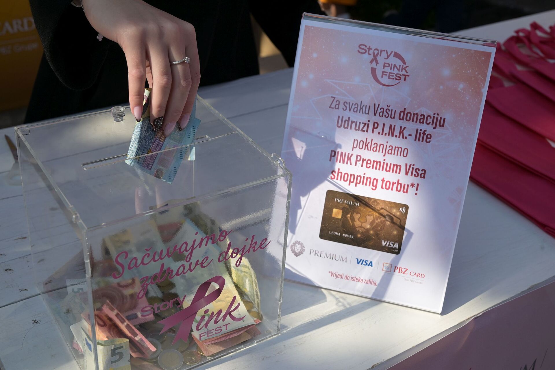 Story Pink Fest