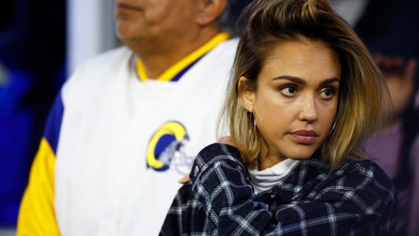 Jessica Alba imala je pet operacija do 11. godine