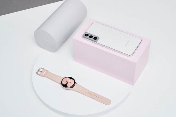 Galaxy S22 Plus_Watch4(1).jpg