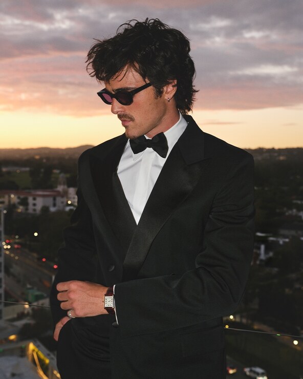 Cartier Tank Jacob Elordi