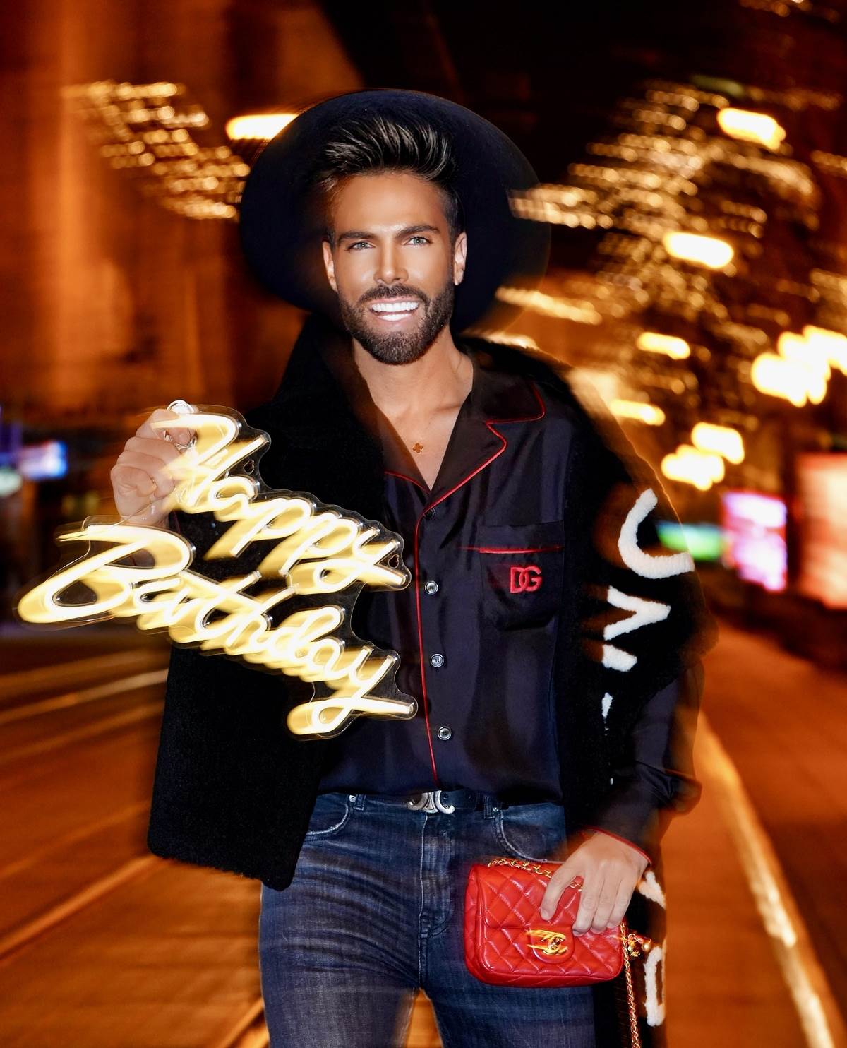 Facetune_13-12-2024-23-08-19.jpg