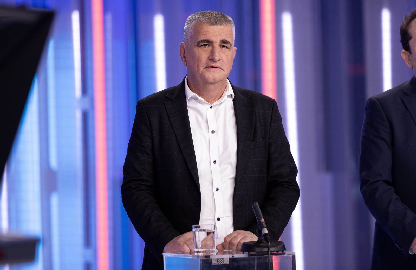Tko su članovi obitelji Mira Bulja? | Story