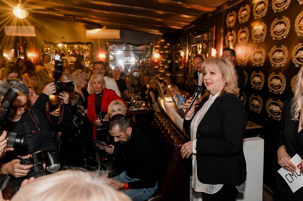Rajko Dujmic Saloon_RG (39).jpg