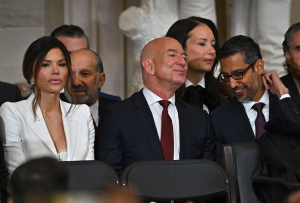 Lauren Sánchez i Jeff Bezos na inauguraciji Donalda Trumpa