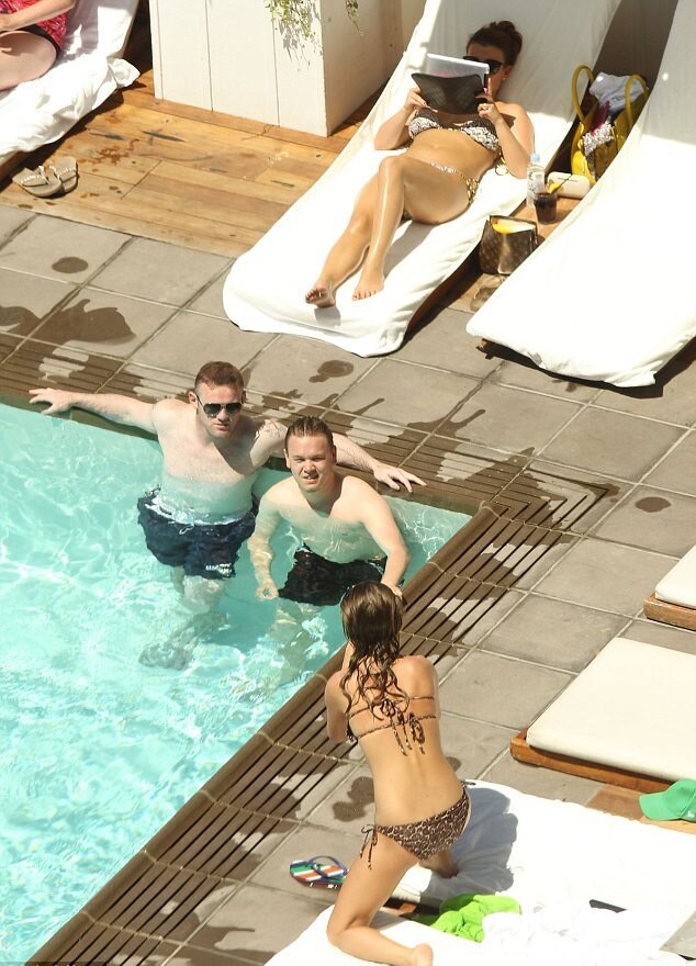 Wayne Rooney na odmoru uživa u Jani