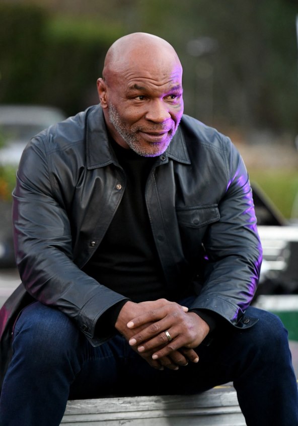 Mike Tyson viđen je u invalidskim kolicima