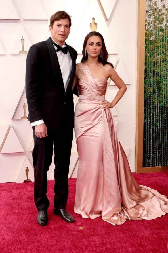 Ashton Kutcher priprema djecu za maraton