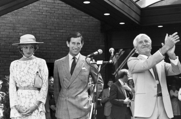 Princ Charles, princeza Diana, Jimmy Savile
