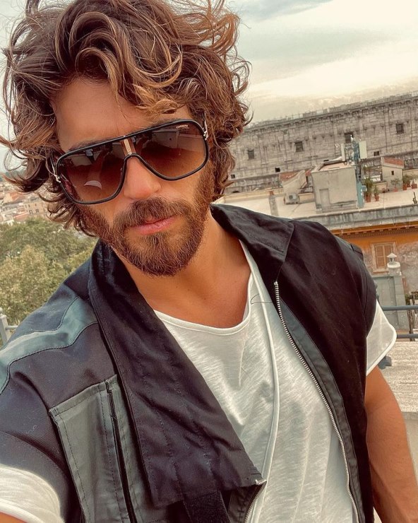 Can Yaman popularni je turski glumac