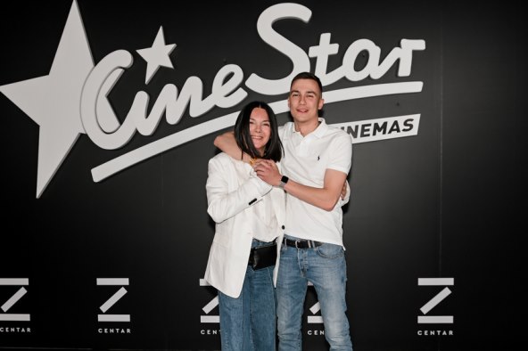 Daniela Trbović i sin Lovro na otvorenju Cinestara u Z Centru