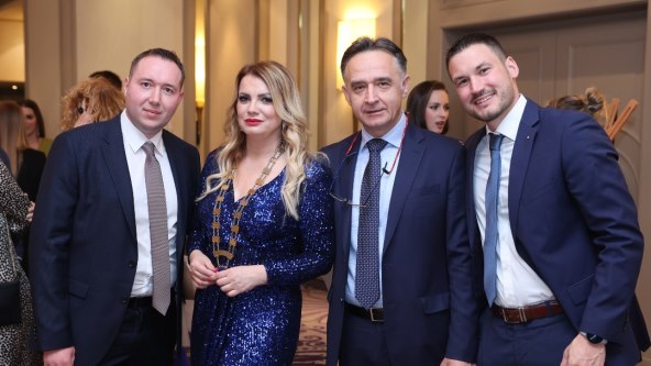 gala večer.jpg