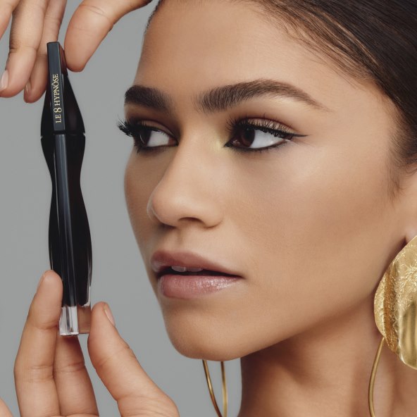 LANCOME_ZENDAYA_WITH_MASCARA_025.jpg
