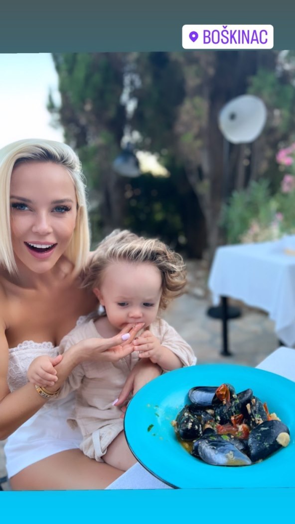 Maja Šuput i Bloom Tatarinov na Pagu