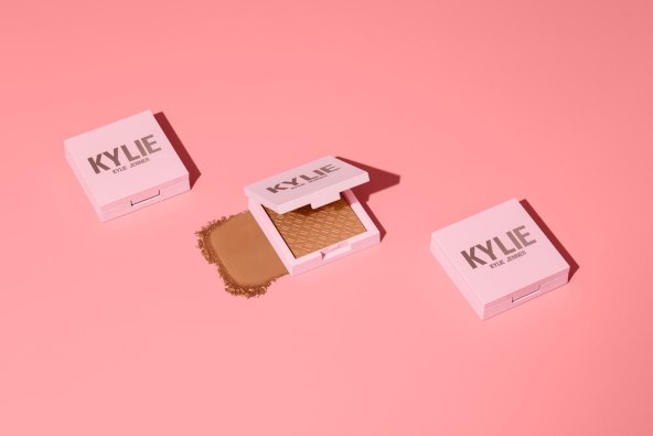 KYLIE COSMETICS Pressed Bronzing.jpg