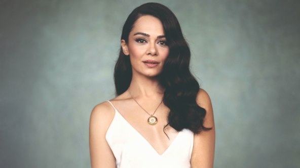 Kristina Krepela umiva lice što hladnijom vodom