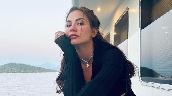 Demet Özdemir je glumica.jpg