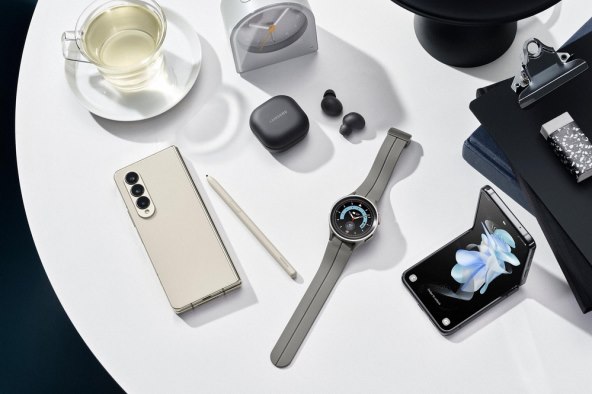 Galaxy Ecosystem Z Fold4, Z Flip.jpg