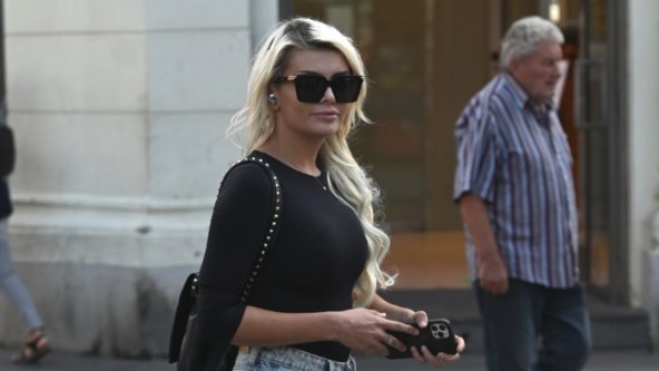 Ella Dvornik na subotnjoj špici