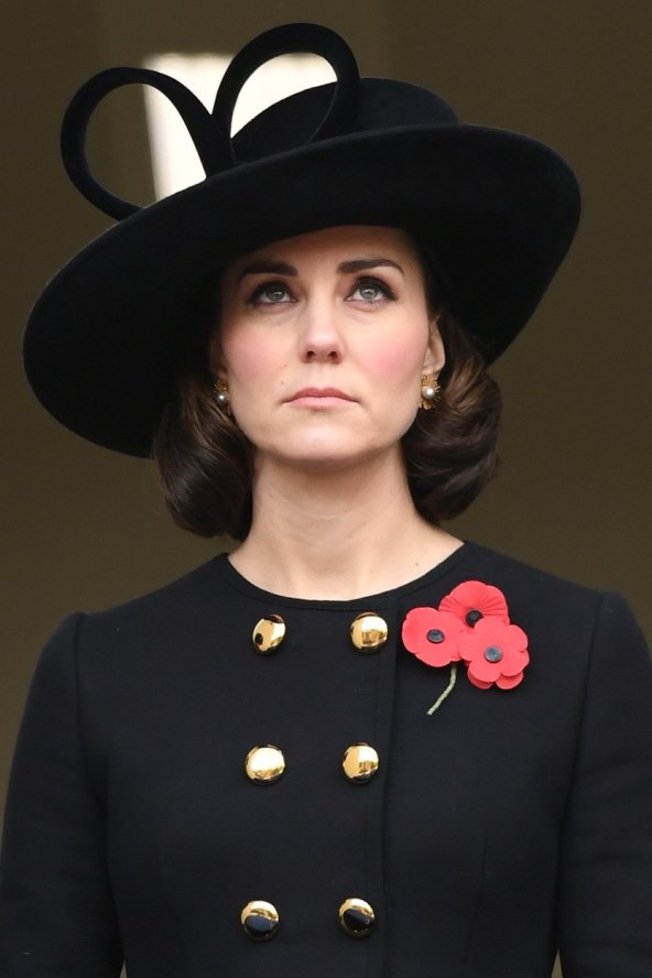 Kate Middleton 2017. je nosila Dolce&Gabbana kaput haljinu