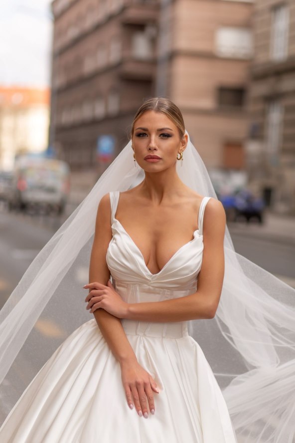 Royal Bride (2).jpg