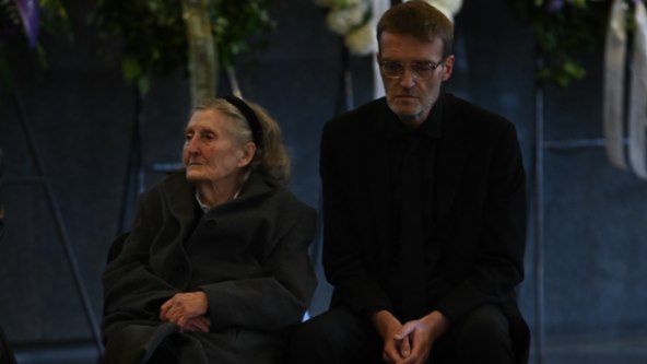 Filip Nola i Nena Nola na sprovodu Lukasa Nole