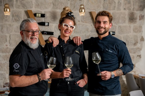 Žmire, Gorana Goge Milaković i Ivan Temšić.jpg