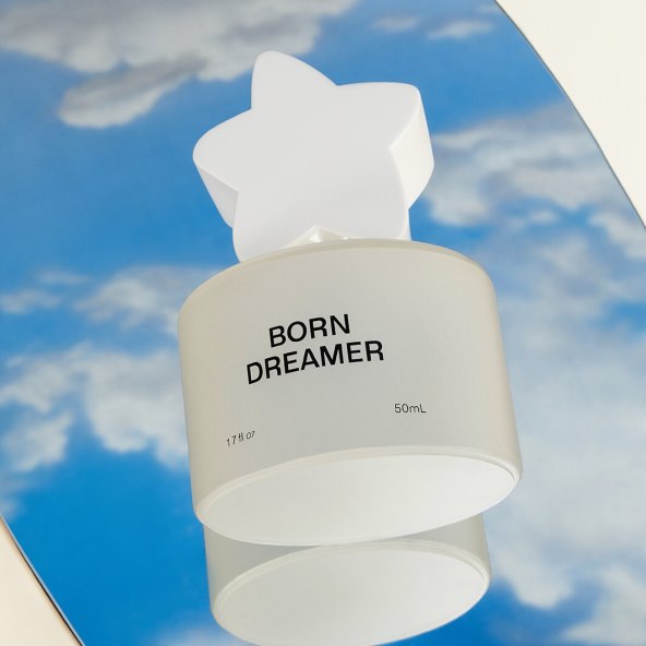 Born Dreamer_Charlie D'Amelio.jpg