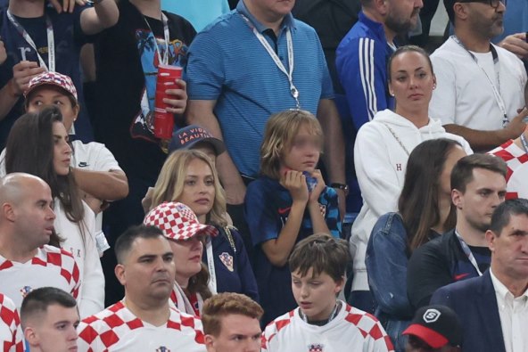 Vanja Modrić s djecom u Katru
