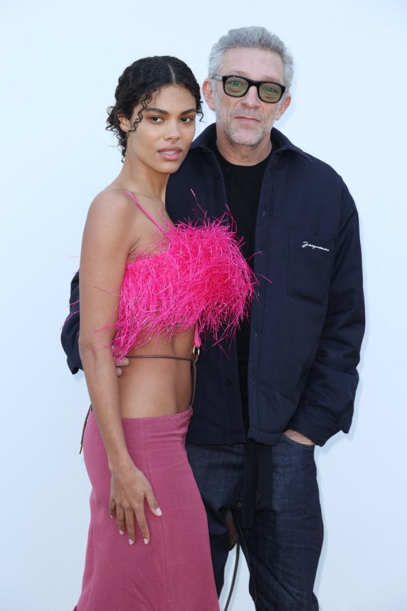 Tina Kunakey i Vincent Cassel zajedno na Jacquemus reviji