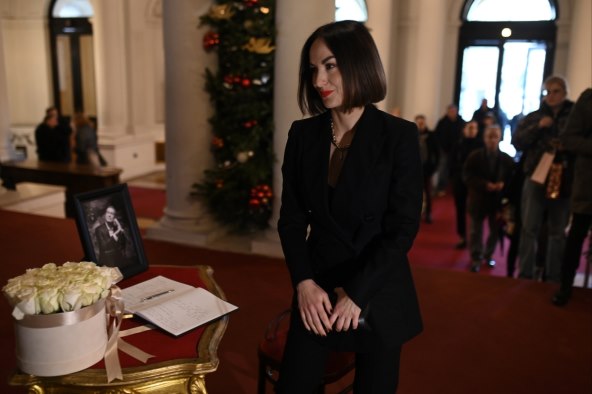 Tatjana Jurić u zagrebačkom HNK-u se oprostila od Massima