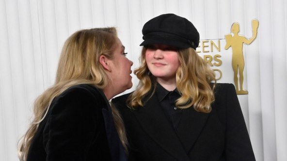 Cristina Applegate na crvenom tepihu s kćeri Sadie Grace LeNoble.jpg