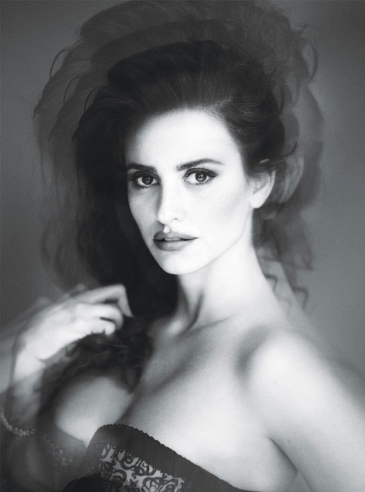 Zanosna Penelope Cruz pred objektivom Mert&Marcusa