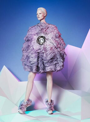 Modne izvanzemaljke nose - Alexander McQueen!