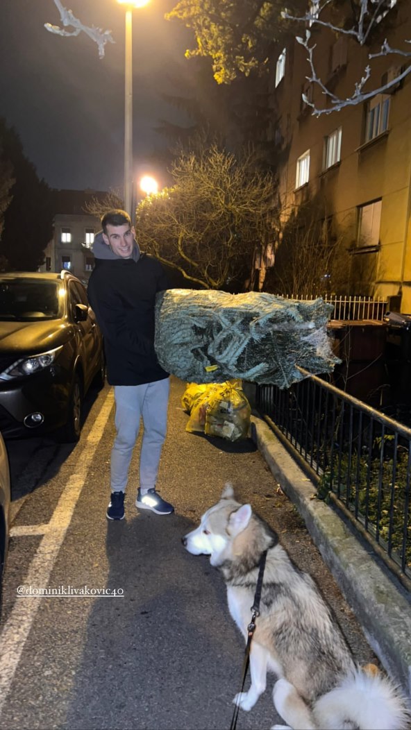 Dominik Livaković se priprema za Božić