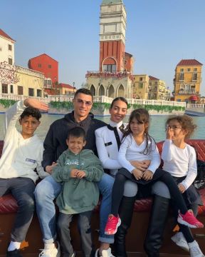 Cristiano Ronaldo i Georgina Rodriguez u lunaparku