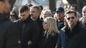 Dominik Livakovic i Iva Olivari na pogrebu Miroslava Cire Blaževica