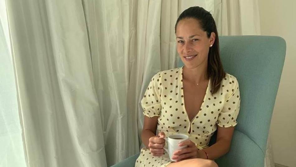 Ana Ivanovic u uskoj haljini bez grudnjaka
