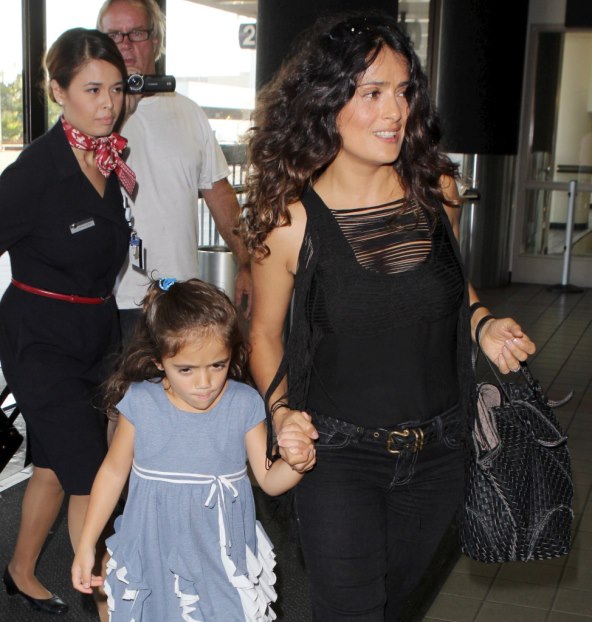 Salma Hayek - putovanje se kćerkicom Valentinom