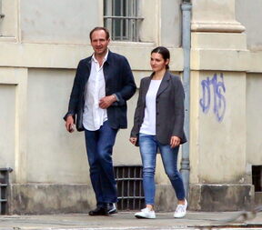 Ralph Fiennes s nepoznatom ženom u Italiji