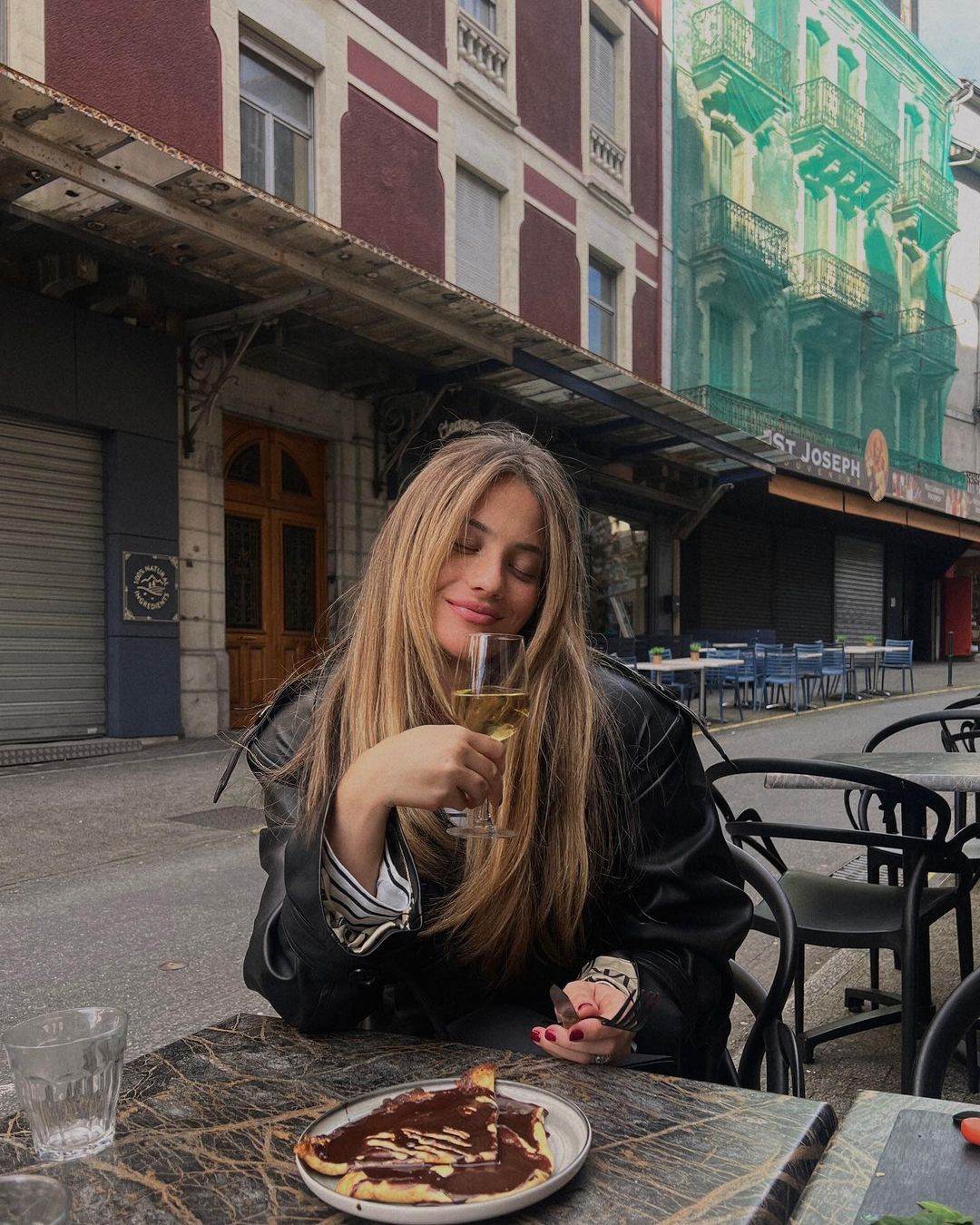 Izabel Kovacic nosi torbu vrijednu 18 tisuca eura