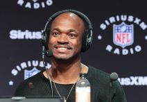 Adrian Peterson.jpg