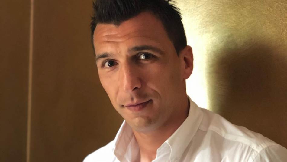 Mario Mandžukić snimljen u rijetkom izlasku