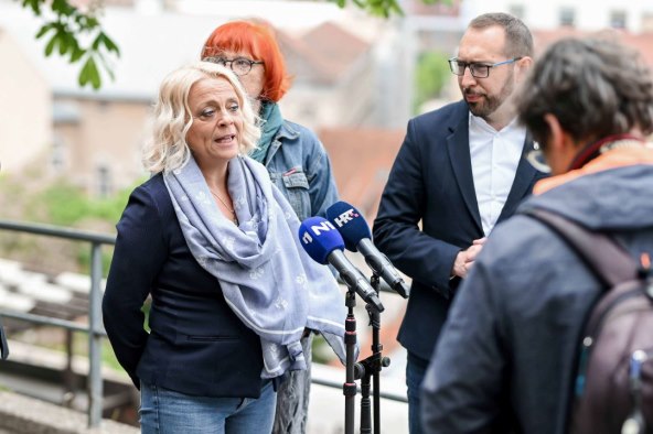 Maja Mamula iz Ženske sobe i gradonačelnik Zagreba Tomislav Tomašević