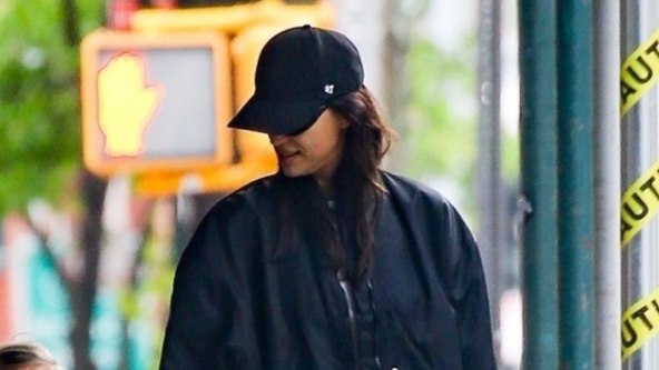 Irina Shayk u šetnji s kćeri