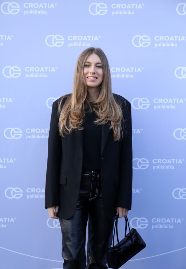 Dina Mastelica.jpg