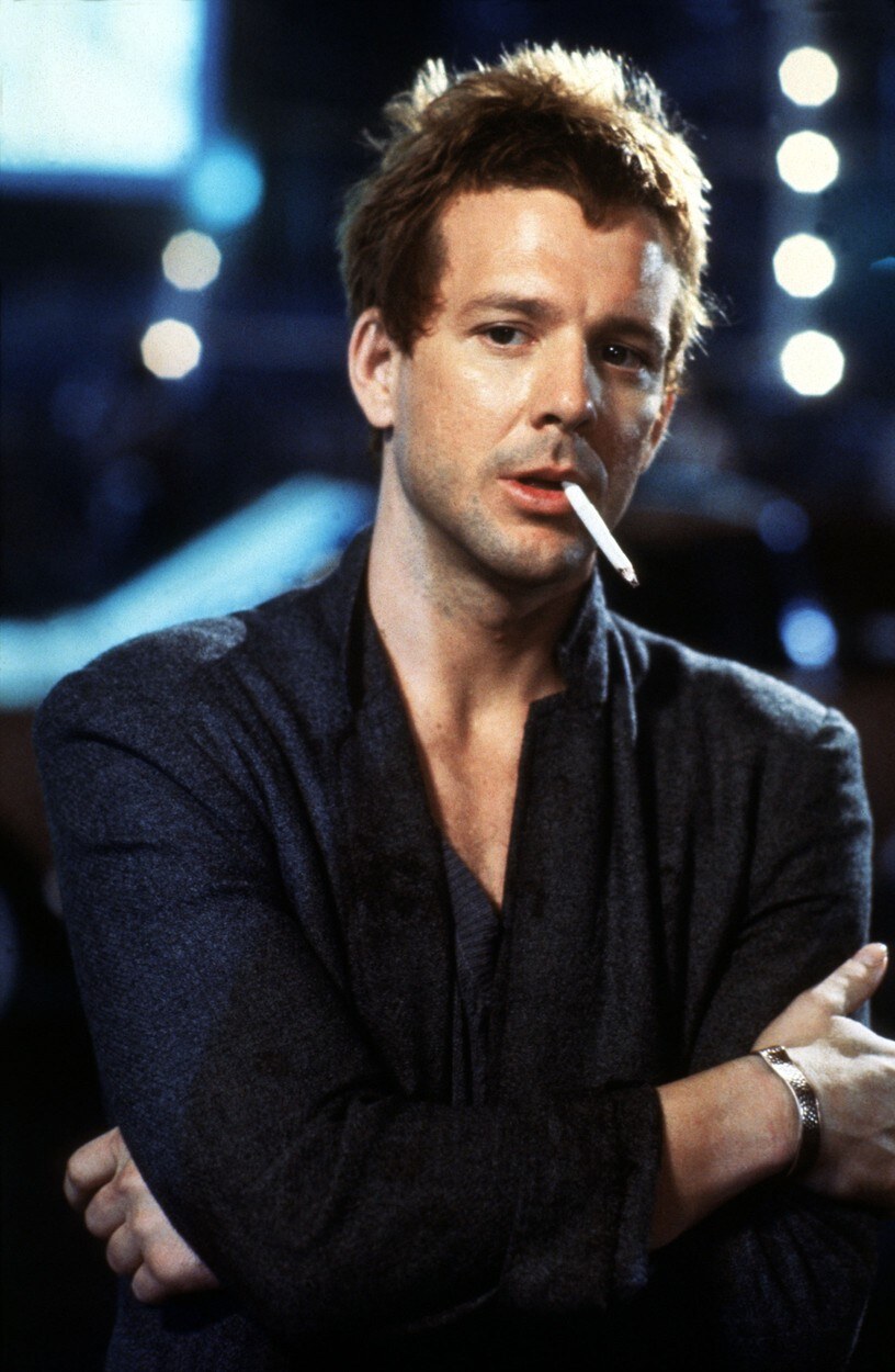 Mickey Rourke unakazio je svoje lice plastičnim operacijama.