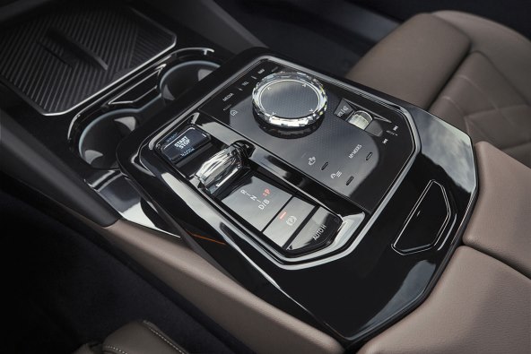 The-new-bmw-5-series_10.jpg