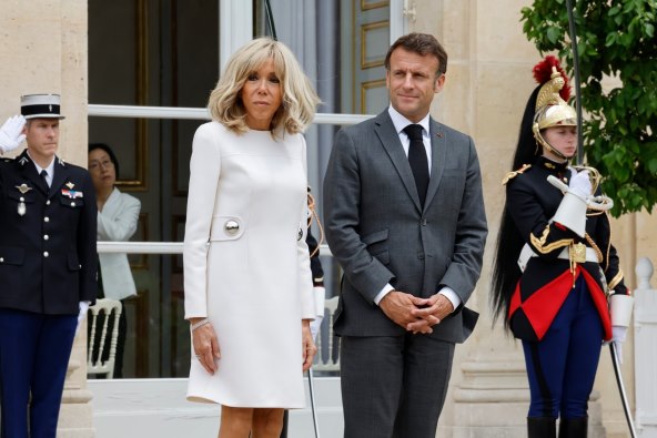 Brigitte Macron i Emmanuel Macron ugostili su korejskog predsjednika i njegovu suprugu